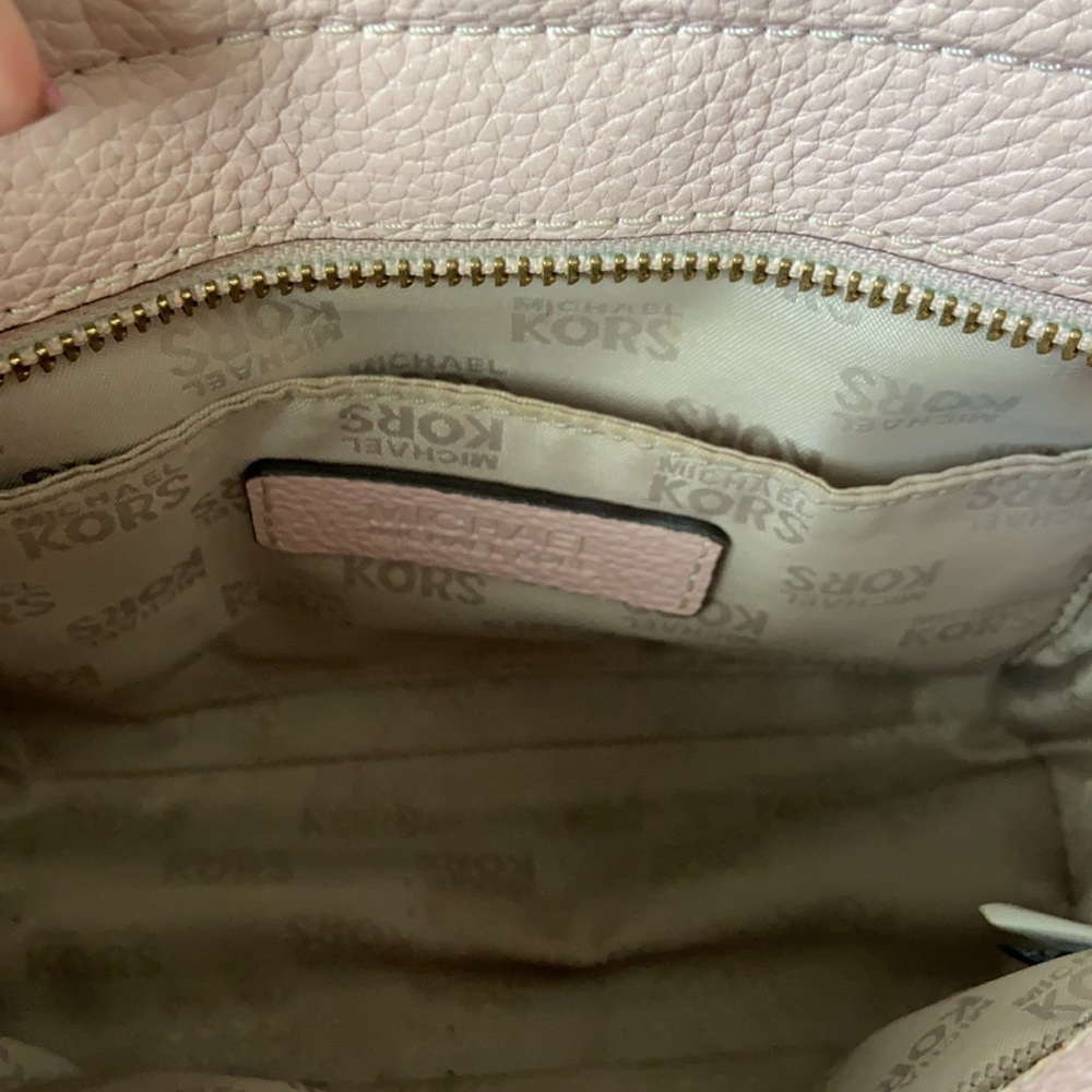 MICHAEL Michael Kors Cross Body - Picture 3 of 5